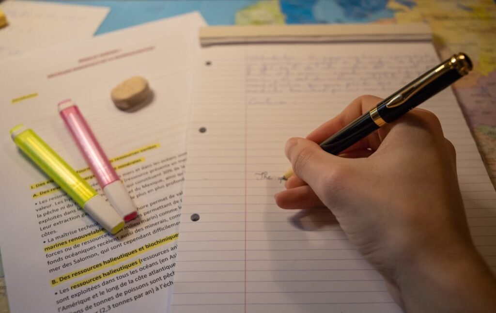 Studeren met aantekeningen en markeerstiften